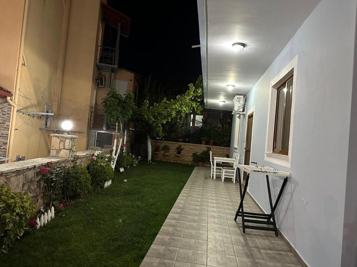Mandi'S Apartment Ksamil Exterior foto
